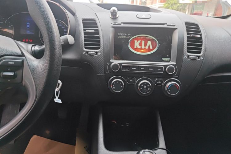 Used Kia K3 2015 1.6L Manual GL Audio And AC Panel