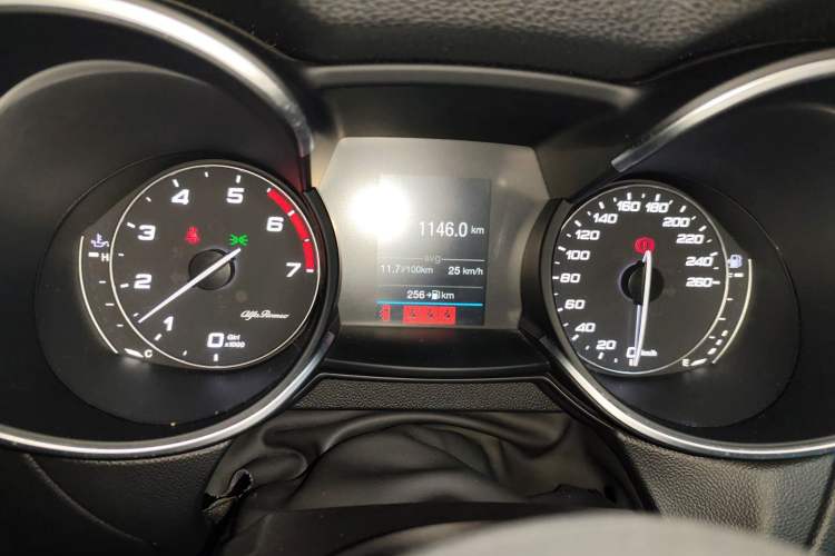 Used Alfa Romeo Stelvio 2017 2.0T 200HP Elite Edition