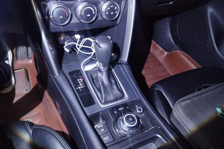 Used Mazda CX-4 2016 2.0L Automatic 2WD Blue Sky Dynamic Edition Gear Lever