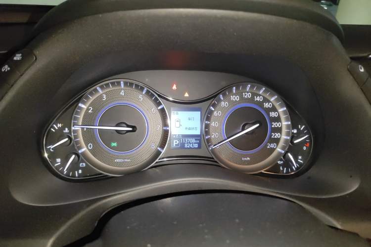 Used Infiniti QX80 2013 5.6L 4WD
