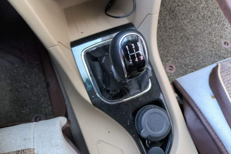 Used Baojun 730 2016 1.5L Manual Comfort Version 7 Seats China V Emission Standard
