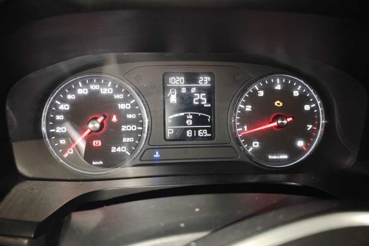 Used Roewe i6 2019 PLUS 1.6L CVT 4G Connected Luxury Deluxe Edition