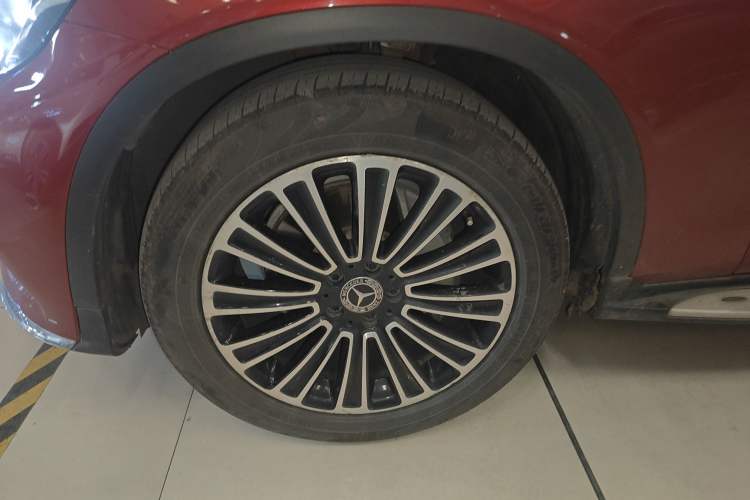 Used Mercedes-Benz GLC 2018 Facelifted GLC 260 4MATIC Dynamic Edition
