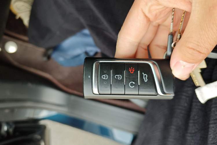 Used GAC Trumpchi M6 2021 PRO 270T Automatic Luxury Edition Vehicle Key