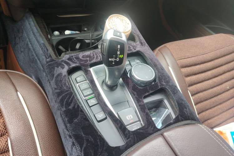 Used BMW X5 2015 xDrive28i
