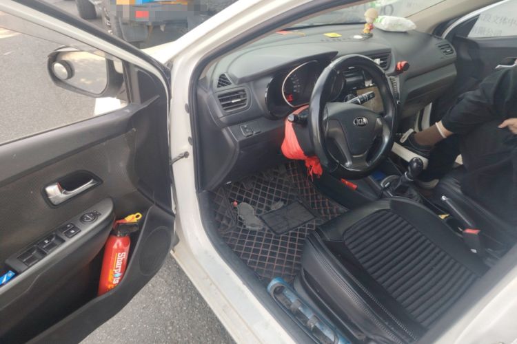 Used Kia K2 2015 Sedan 1.4L MT GLS
