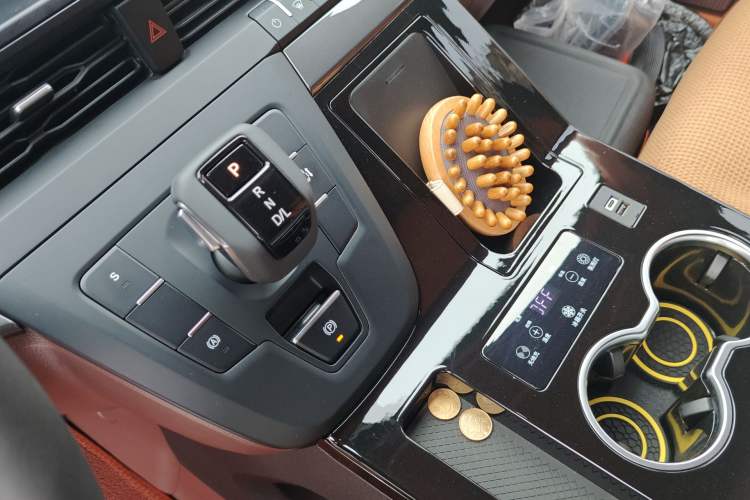 Used Ford Transit T8  Gear Lever