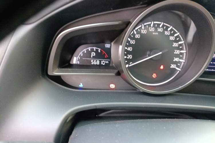 Used Mazda CX-4 2020 2.5L Automatic 2WD Sky-Drive Fun Edition
