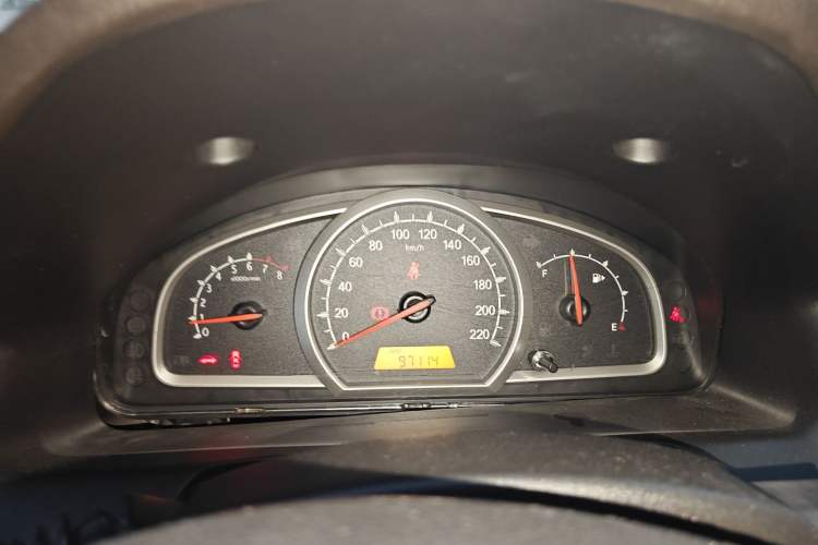 Used Baojun 630 2013 1.5L manual standard version Instrument Cluster