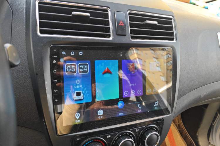 Used FORTHING Joyear X5 2013 1.6L Manual Luxury Model China IV Standard