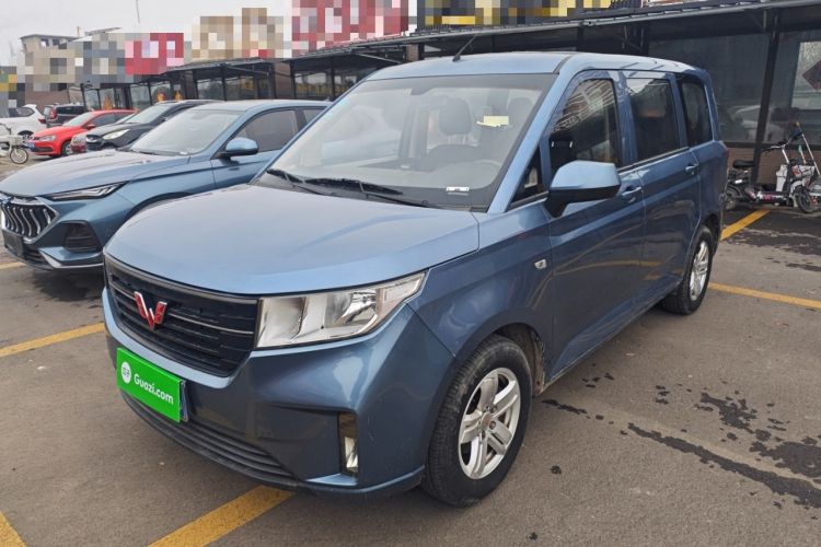 Used Wuling Hongguang PLUS 2019 1.5T Manual Comfort Version 7 Seats