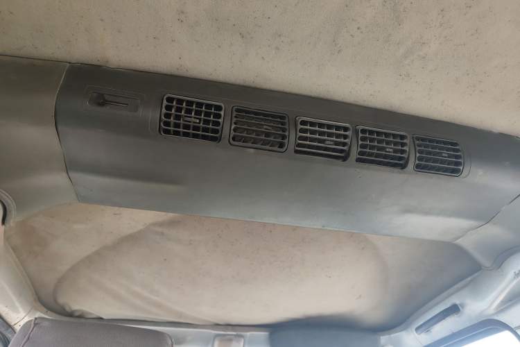 Used Wuling Zhiguang 2010 1.0L New Version Practical Short-Body L2Y