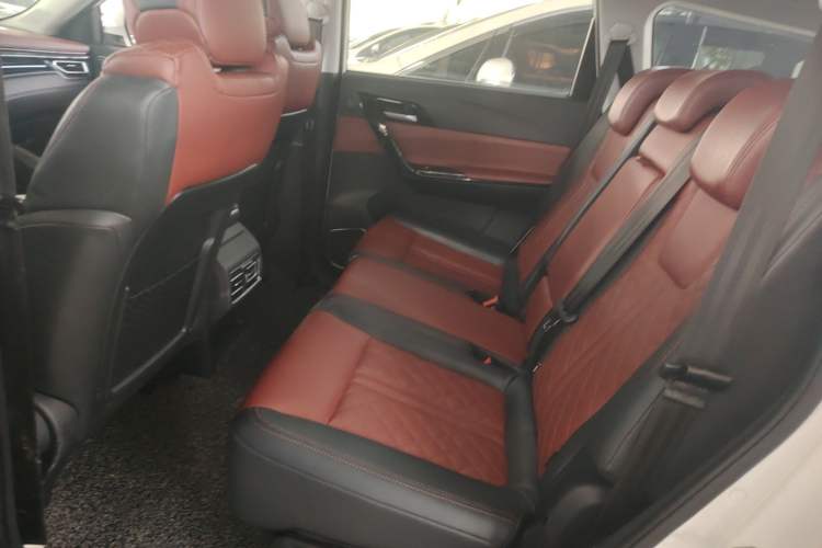 Used FORTHING T5L 2019 1.5T CVT Luxury 7-Seater
