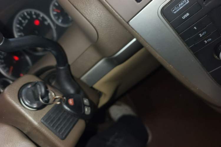 Used Buick GL8 2014 2.4L Classic Edition
