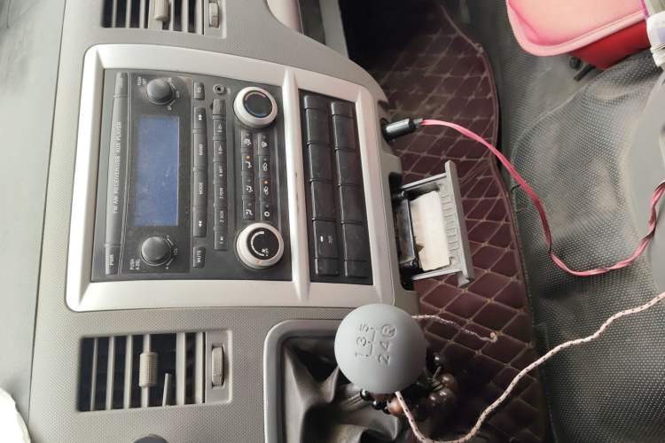 Used Foton Scenic G7 2016 2.0L Commercial Version Short Wheelbase Flat Roof 4Q20M