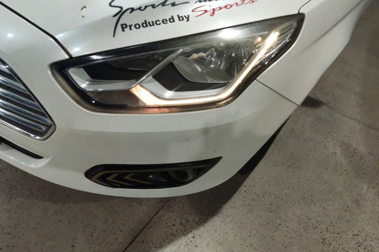 Used Ford Escort 2015 1.5L Manual Fashion Edition