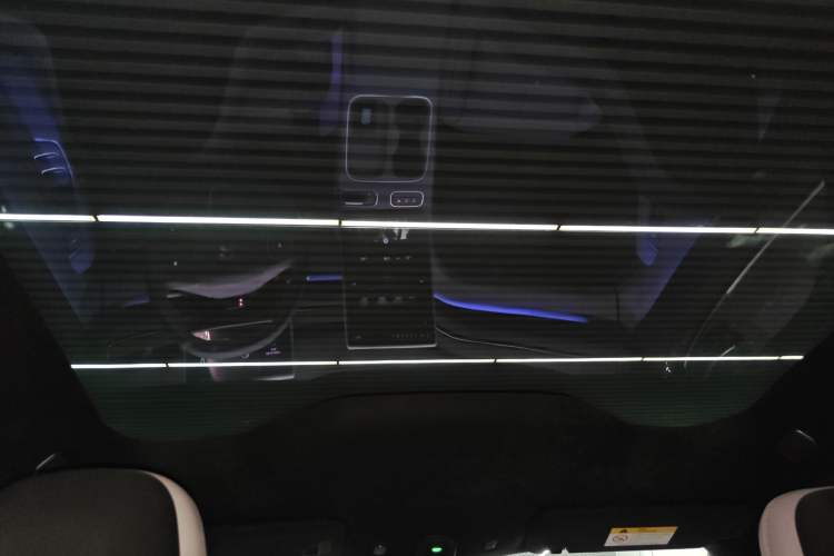 Used Nio EC6 2024 75 kWh Headliner