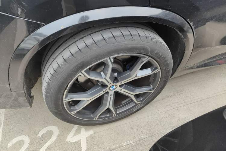 Used BMW X5 2019 xDrive40i Luxury Model with M Sport Package