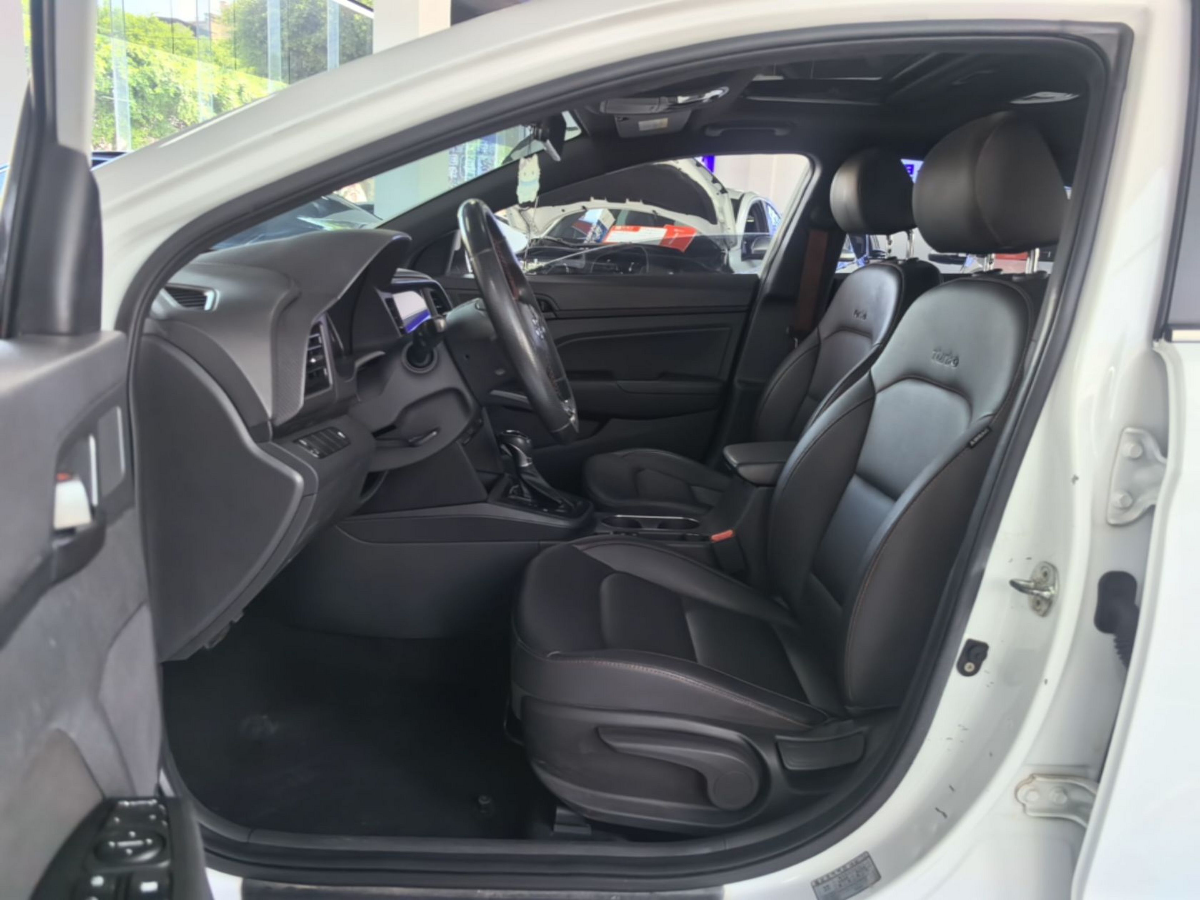 Avant de la voiture