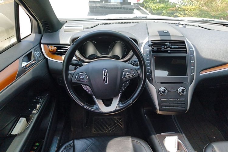Used Lincoln MKC 2017 2.0T Two-Wheel-Drive Luxury Edition