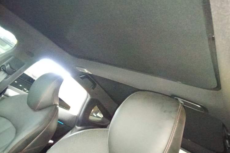 Used XPeng P7 2024 P7i 550 Pro Headliner