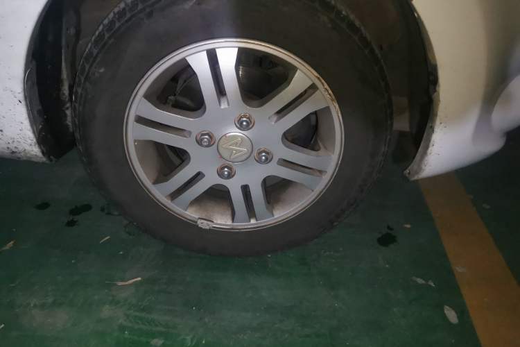 Used JMEV E200L 2016 E200 Standard Model