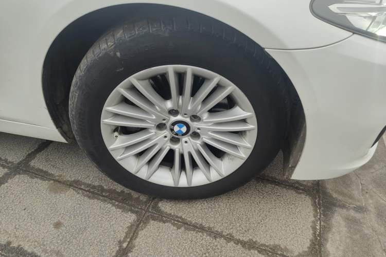 Used BMW 5 Series 2014 525Li Leading Model