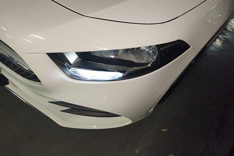 Used Mercedes-Benz A-Class 2019 A 180 L Sport Sedan Left Front Headlight