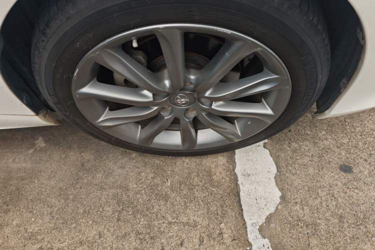 Used Toyota Reiz 2013 2.5V Shangrui Edition Right Front Wheel Hub