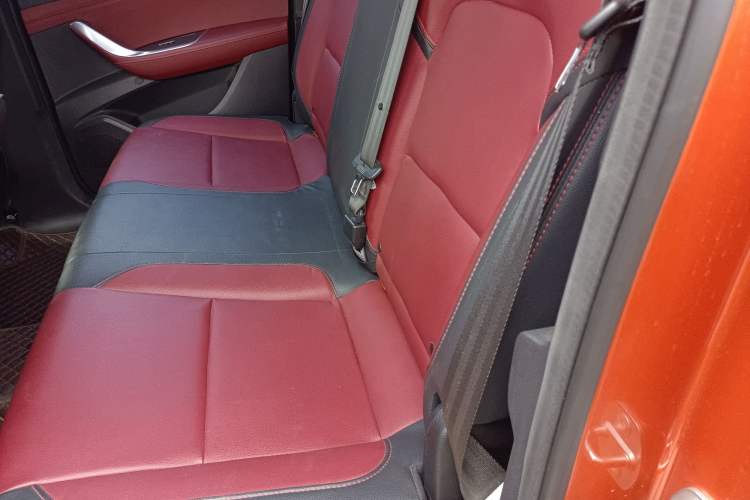 Used SAIC MAXUS T90 2021 2.0T Single-Turbo Automatic All-Wheel Drive High Ground Clearance Comfort-Style Extended Cabin
