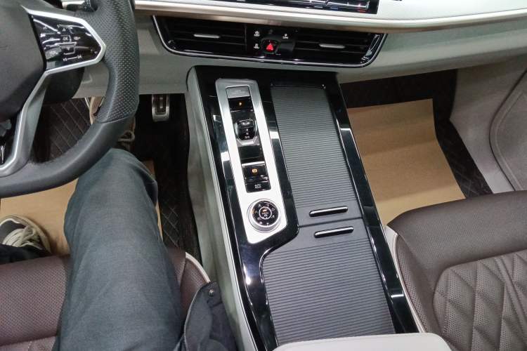 Used Volkswagen Tavendor 2023 380TSI Four-Wheel Drive R-Line Cruise Edition Gear Lever