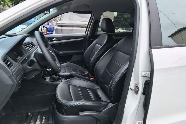 Used Volkswagen Lavida 2019 Lavida Start 1.5L Automatic Trendy Version China VI Standard
