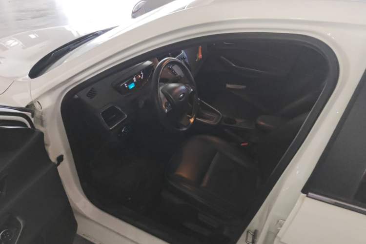 Used Ford Escort 2015 1.5L Automatic Fashion Model