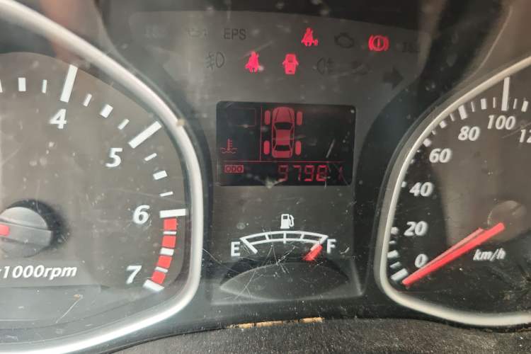 Used FAW Xiali N7 2013 1.3L Manual Luxury Model Odometer Close Up