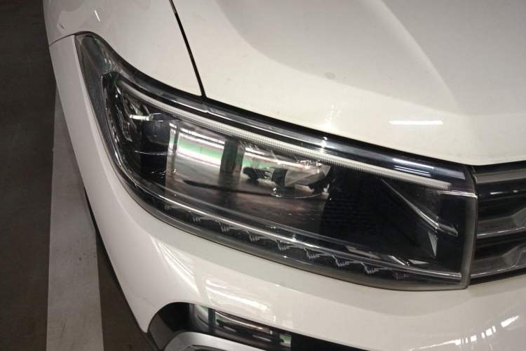 Used Volkswagen T-Cross 2019 1.5L Automatic Comfort Edition Right Front Headlight