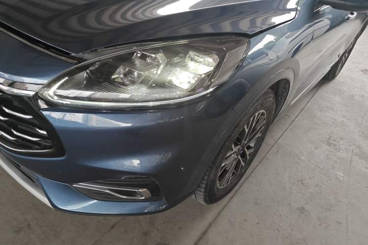 Used Ford Escape 2020 EcoBoost 245 Four-Wheel Drive Luxury Edition
