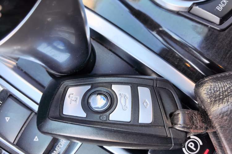 Used BMW 5 Series 2012 530Li Leading Model Vehicle Key