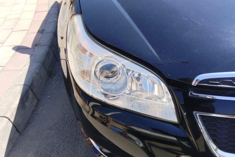 Used Chevrolet Epica 2013 1.8 SE Comfort Edition AT Right Front Headlight