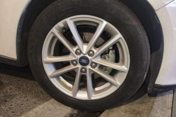 Used Ford Focus 2017 Sedan EcoBoost 180 Automatic Elite Model
