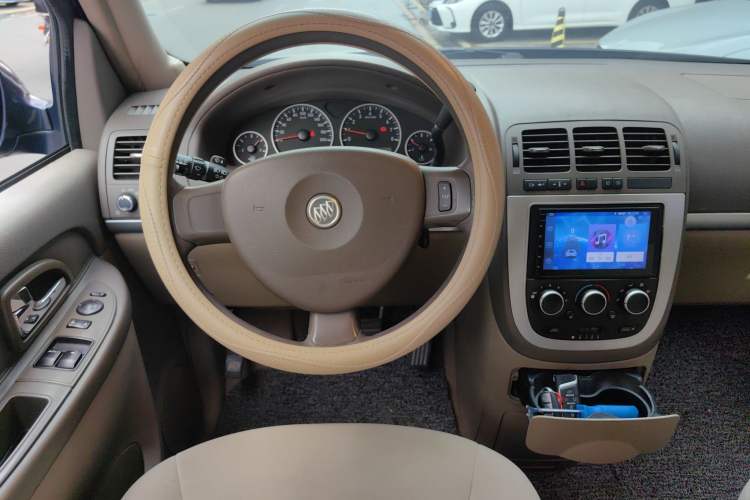 Used Buick GL8 2014 2.4L Classic Edition Steering Wheel