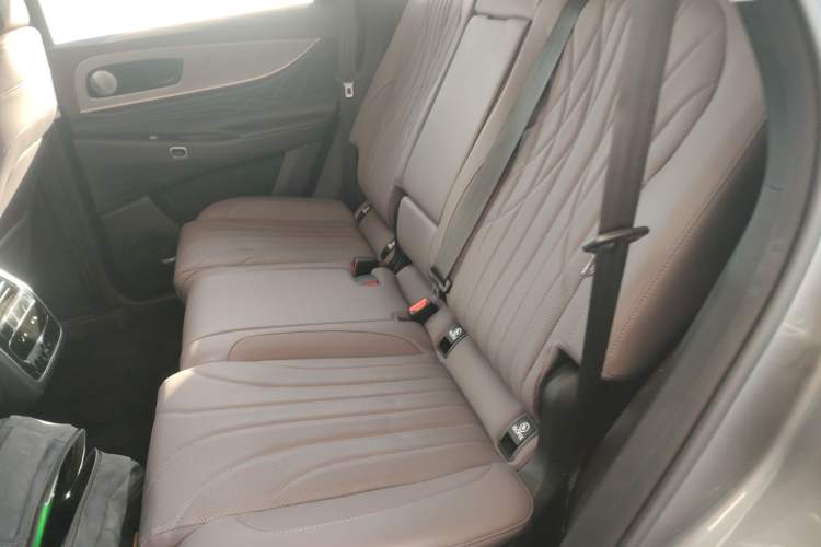 Used Chery Tiggo 9 C-DM 2025 1.5T 106KM Ultra-Comfort Edition 5 Seats Lithium-NMC
