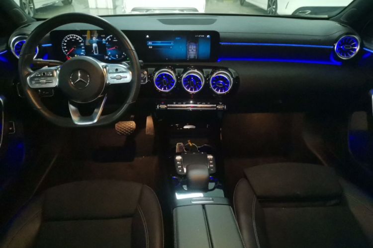 Used Mercedes-Benz A-Class 2022 Revised Version A 200 L Sport Sedan Fashionable Style
