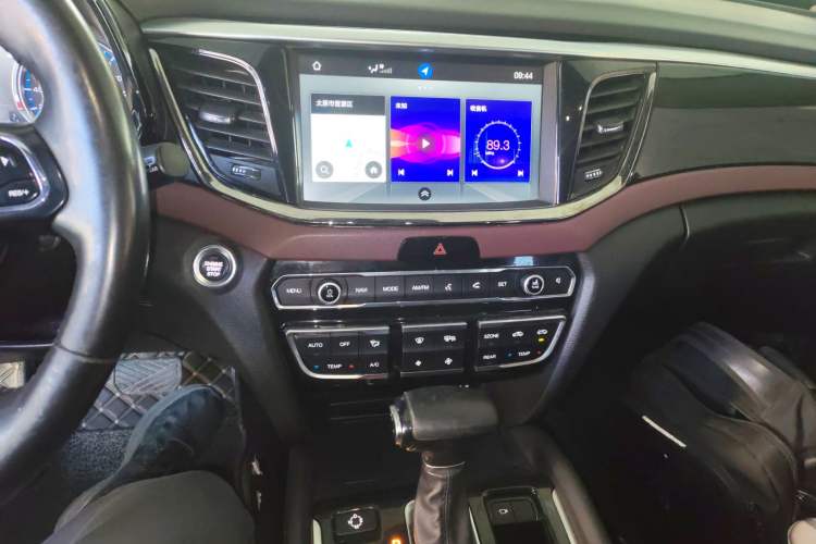 Used GAC Trumpchi GS8 2019 390T Two-Wheel Drive Luxury Smart Connectivity Version (7 Seats)
