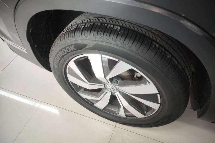 Used Volkswagen Tayron 2019 330TSI Two-Wheel Drive Luxury Model China VI Standard
