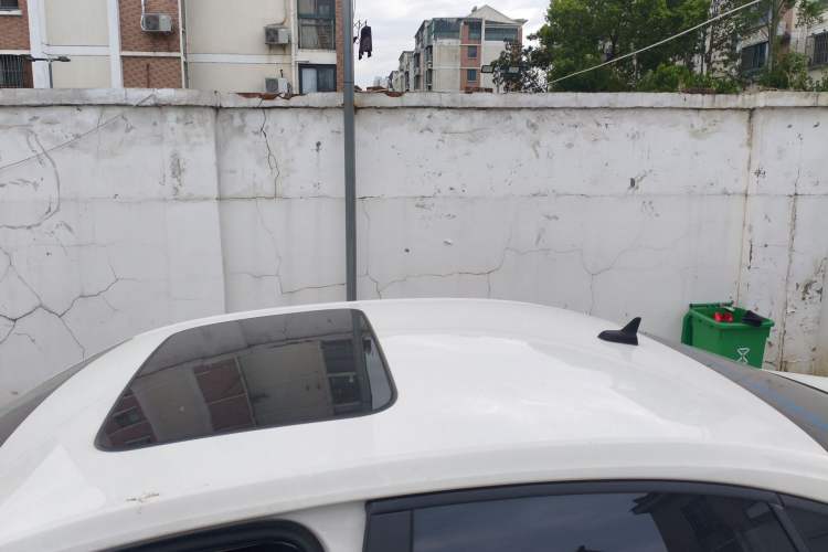 Used Volkswagen Lavida 2021 1.5L Automatic Comfort Edition Roof