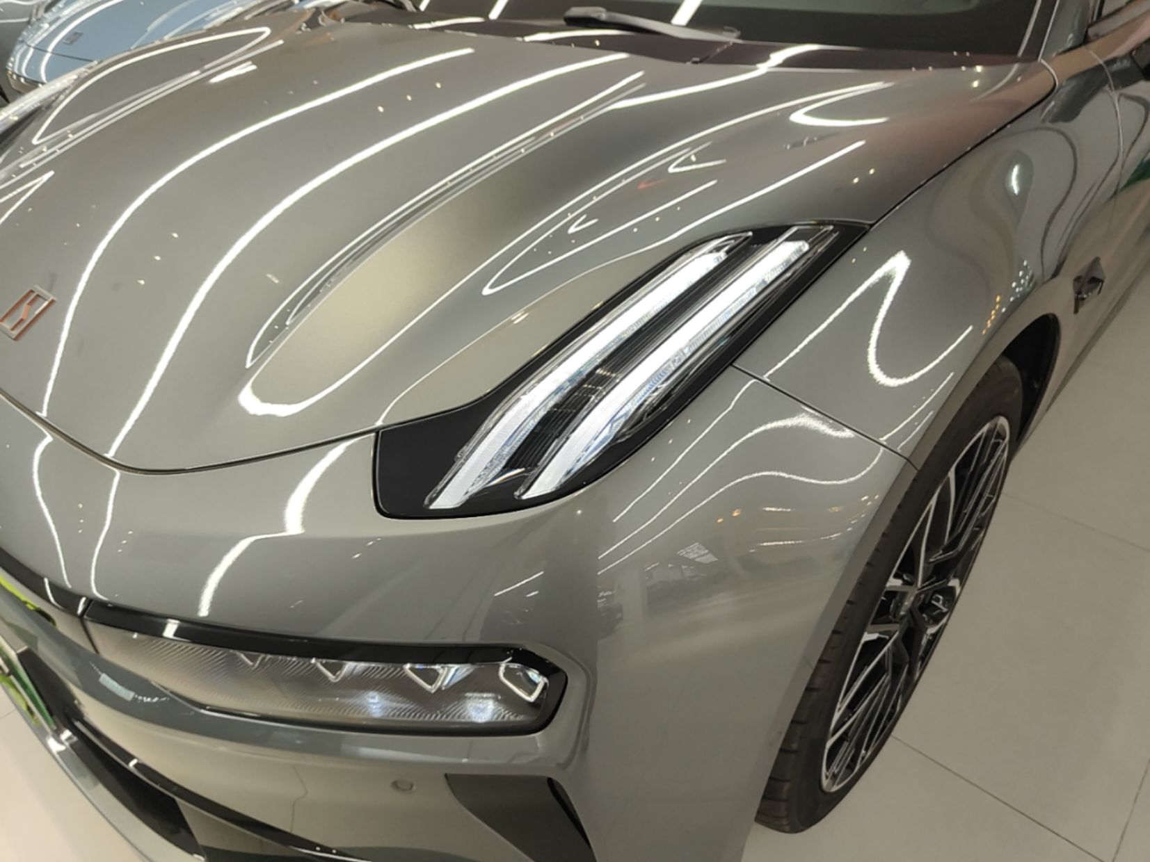 Zeekr 001 2025 YOU Edition 100 kWh All-Wheel Drive — снимка 8