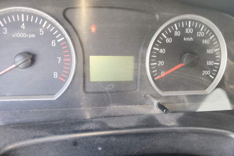 Used FORTHING Lingzhi 2015 V3 1.5L 5-Seater Special Offer Model
