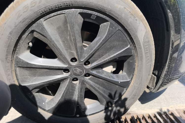 Used Hima Luxeed R7 2025 Range-Extended Version 251 km Max Right Front Wheel Hub