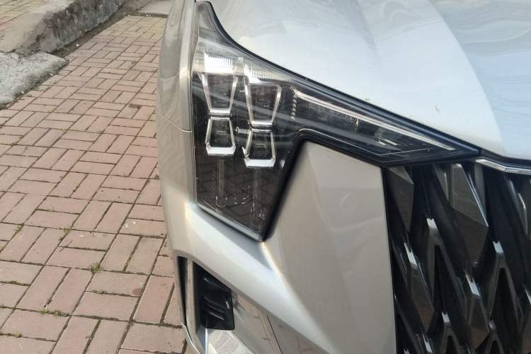 Used GAC Trumpchi ES9 2024 PHEV with 143 km Max