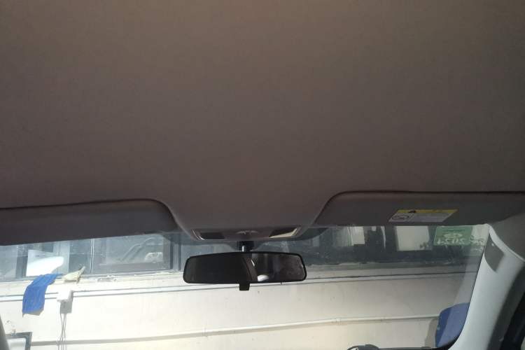 Used CHANGAN CS15 2016 1.5L Manual Fashion Edition
